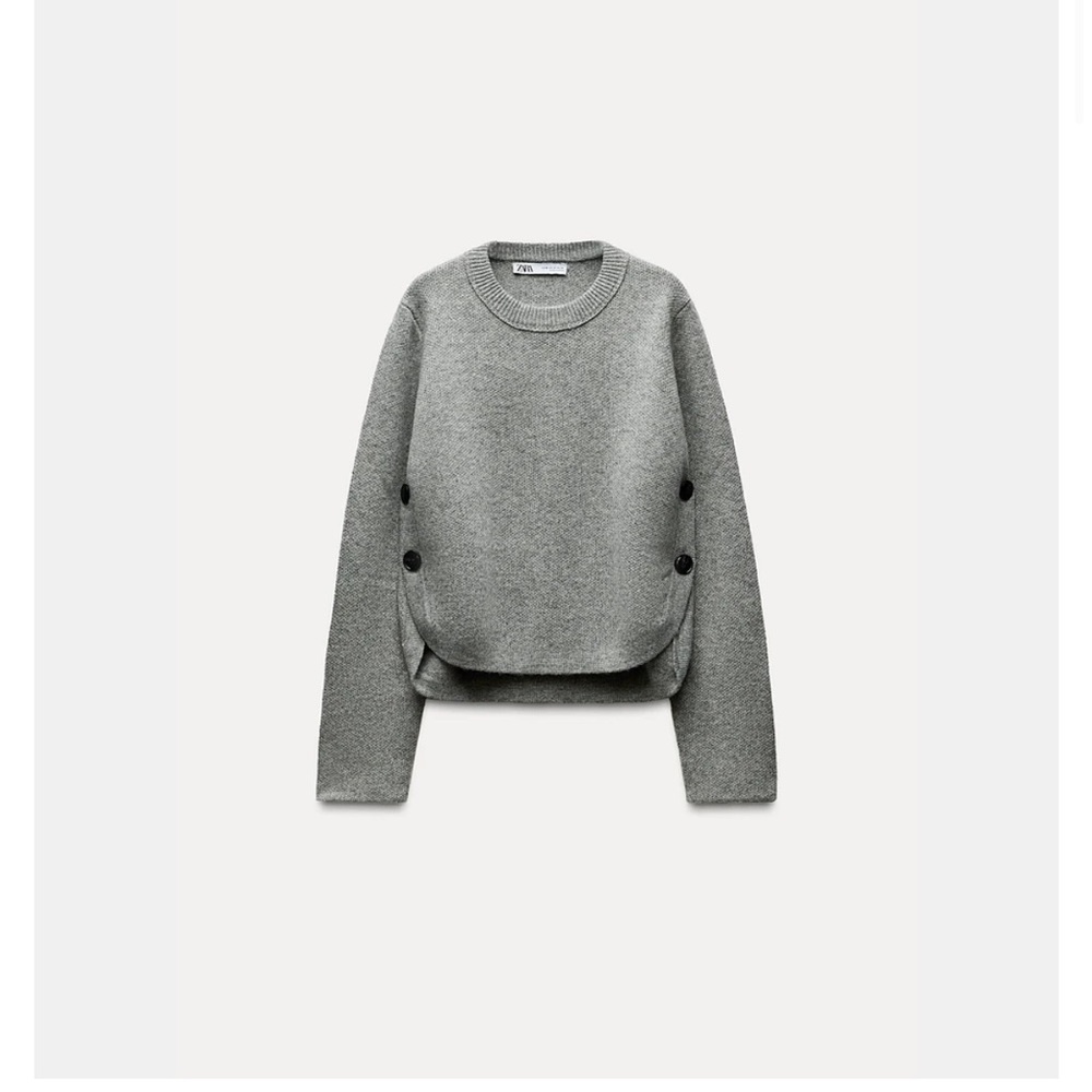 ZARA: side button knit sweat. Round neck and long sleeves. Side button detail.